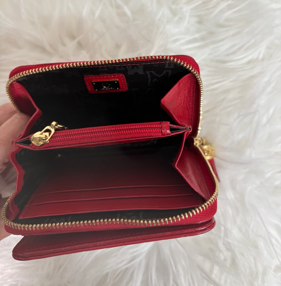 메트로시티(METROCITY)로고 퀼팅 반지갑 상품이미지4