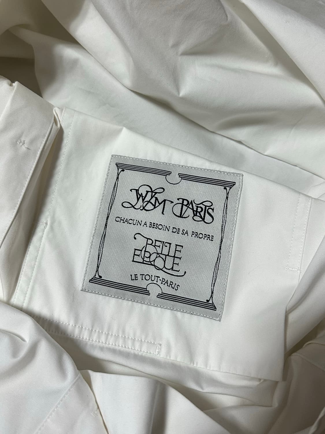 우영미 22ss 백로고 화이트 셔츠 상품이미지7