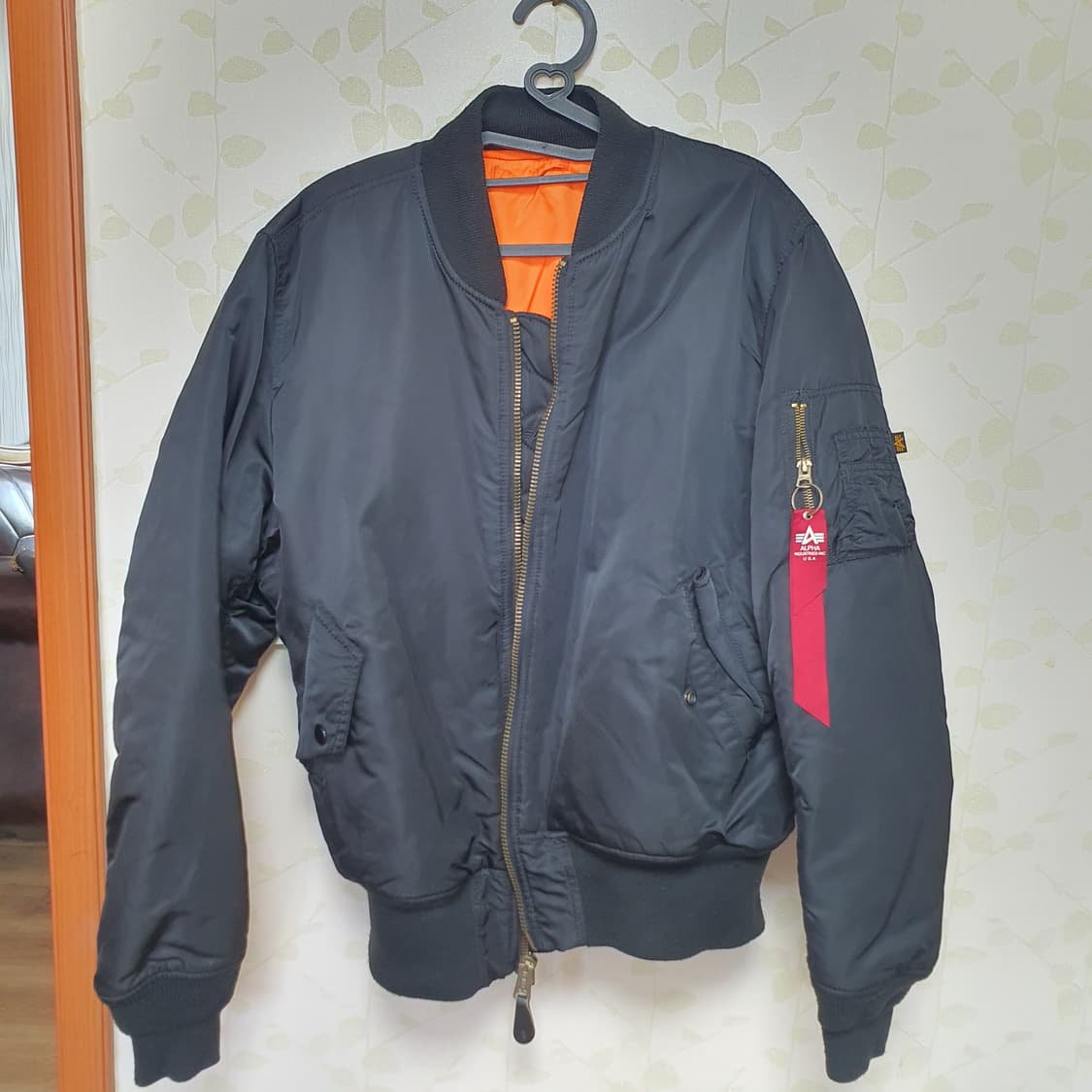 알파인더스트리 ma-1 블랙 자켓 판매합니다  상품이미지1
