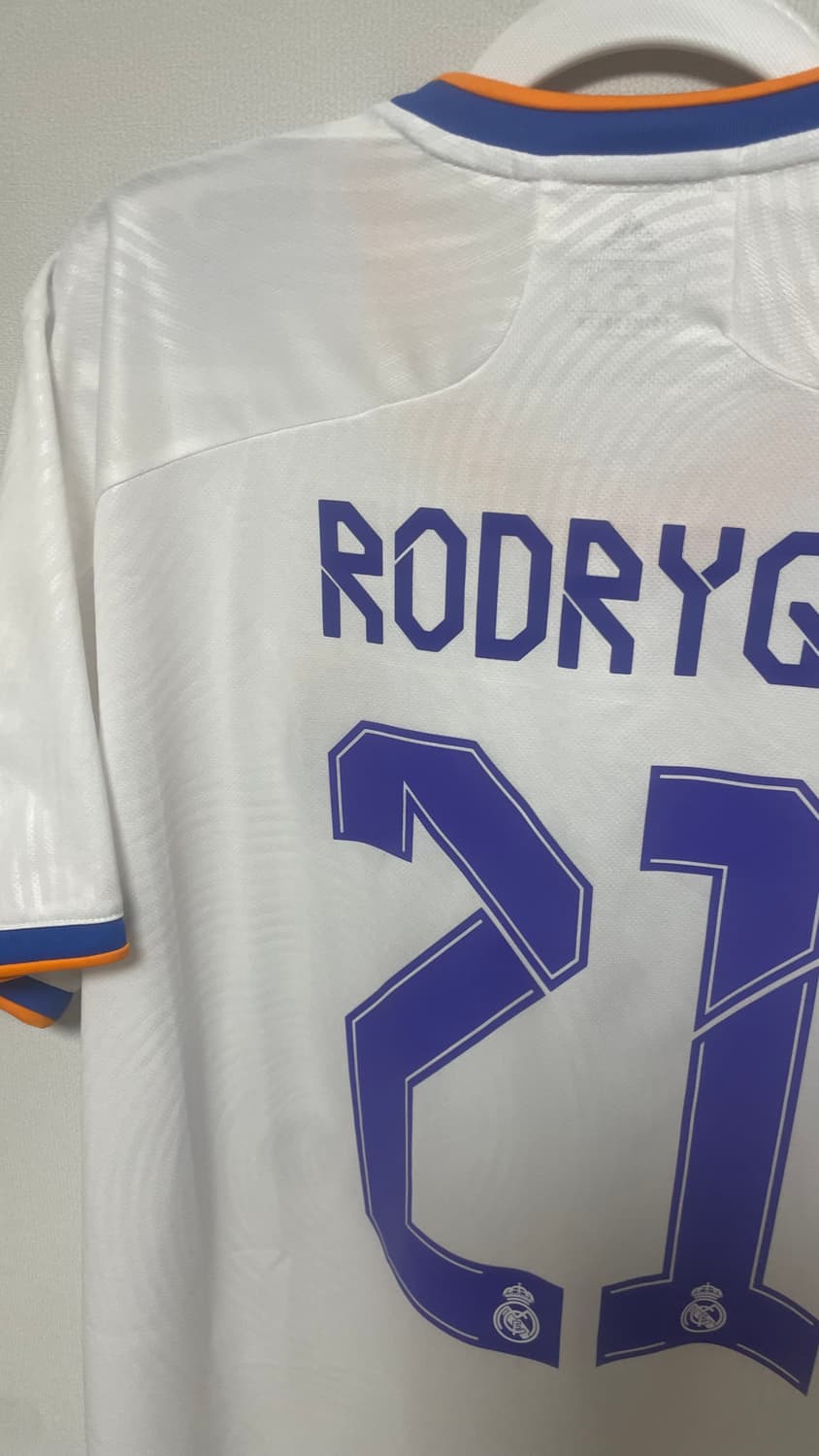 21-22 레알마드리드 호드리구 유니폼 판매 상품이미지4