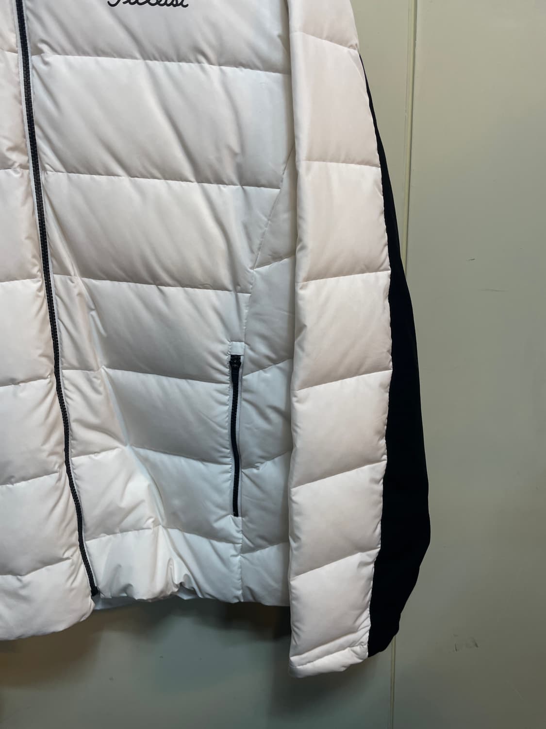 타이틀리스트 구스 경량 자켓 상품이미지4