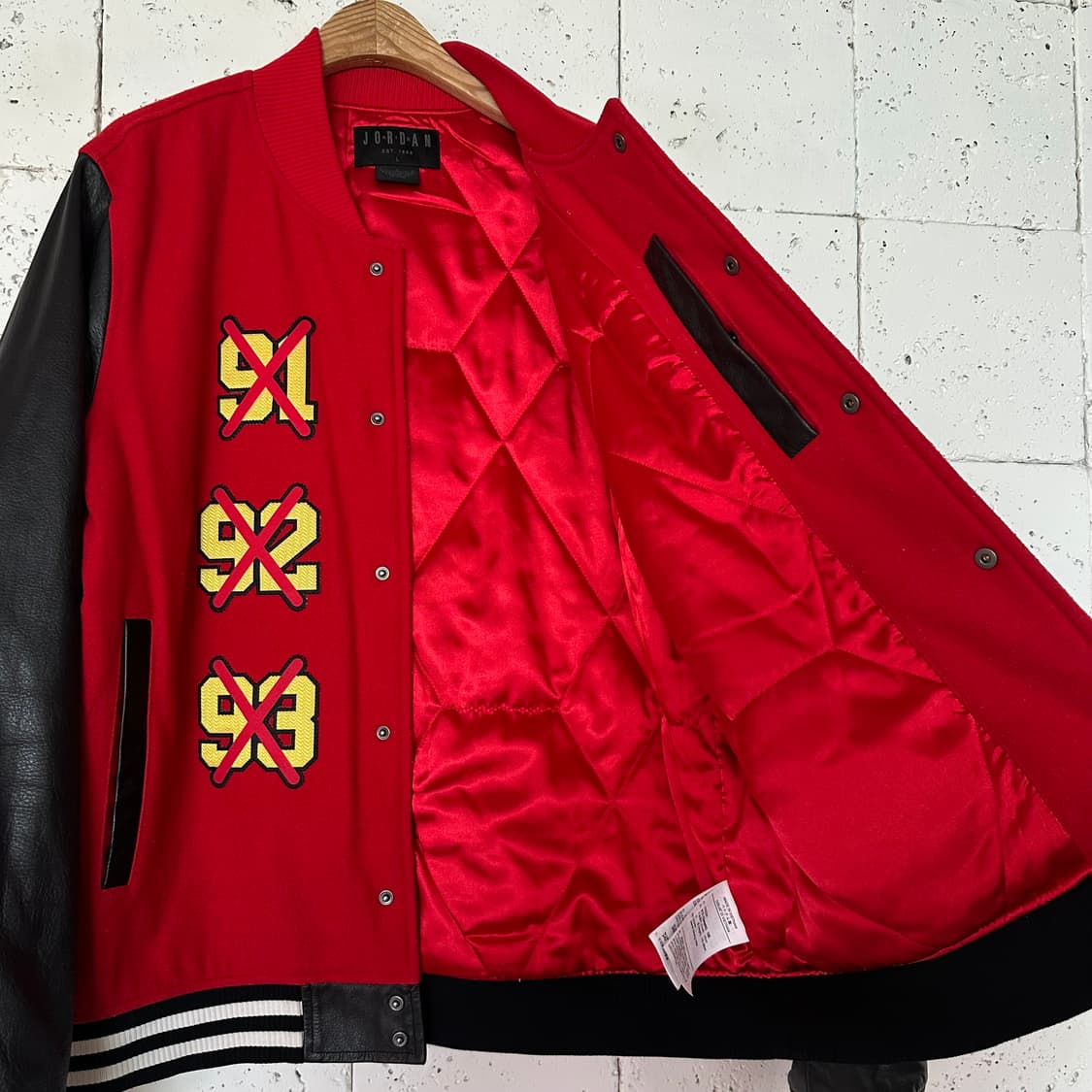 105 나이키 조던 바시티 자켓 상품이미지9