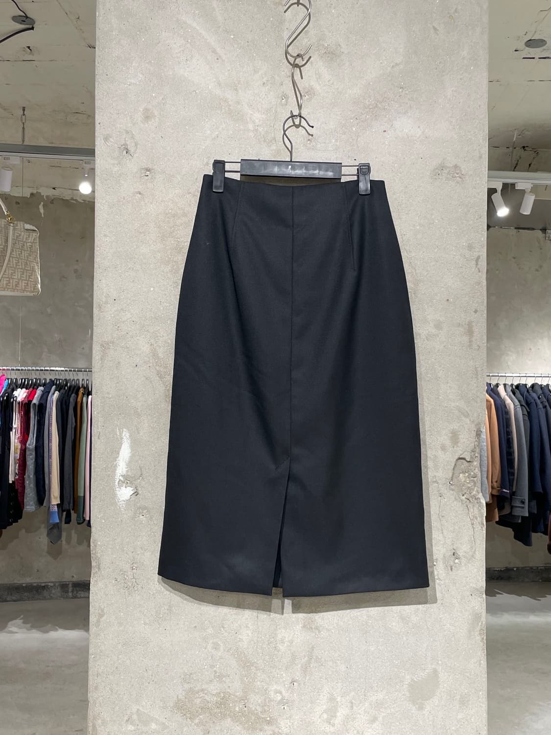 바움 운드 페르드가르텐 블랙 슬릿 포켓 미디스커트 상품이미지6