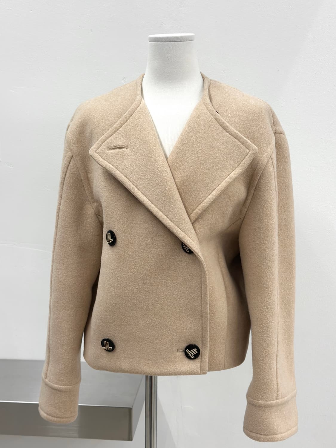 랑방 컬렉션 더블 브레스티드 숏 코트  상품이미지2