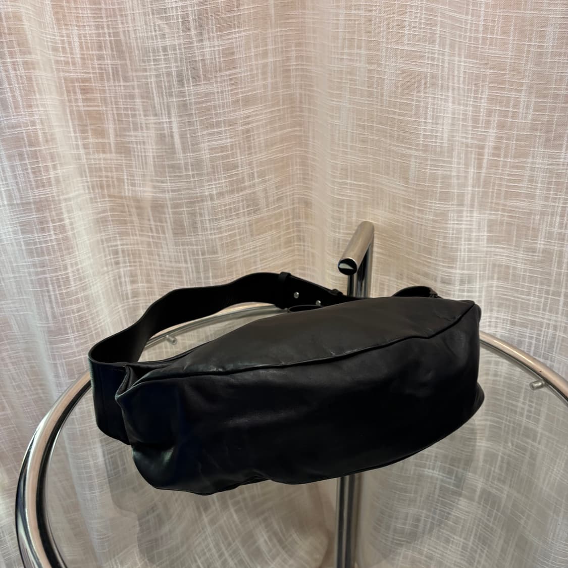 정품 COS 가죽 크로스백     상품이미지7