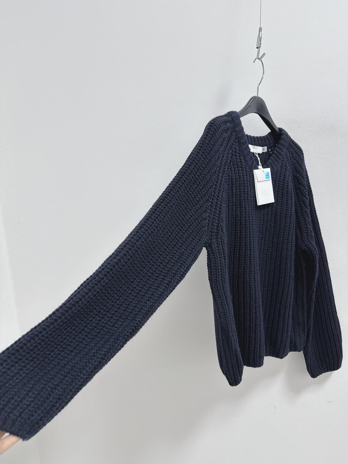 로우클래식 브이넥 니트 상품이미지7