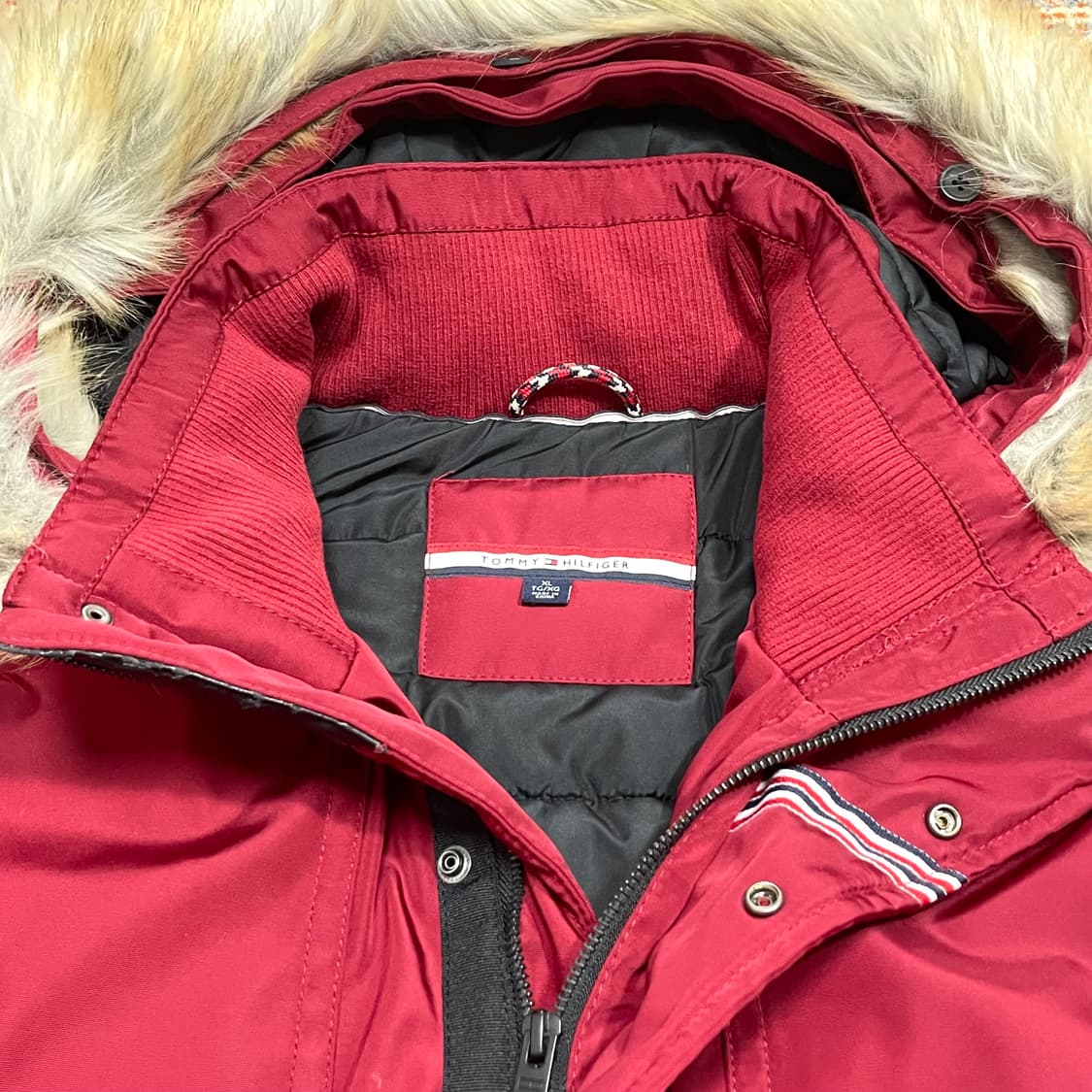타미힐피거 레드 폴리 후드퍼 패딩 여성XL 상품이미지5