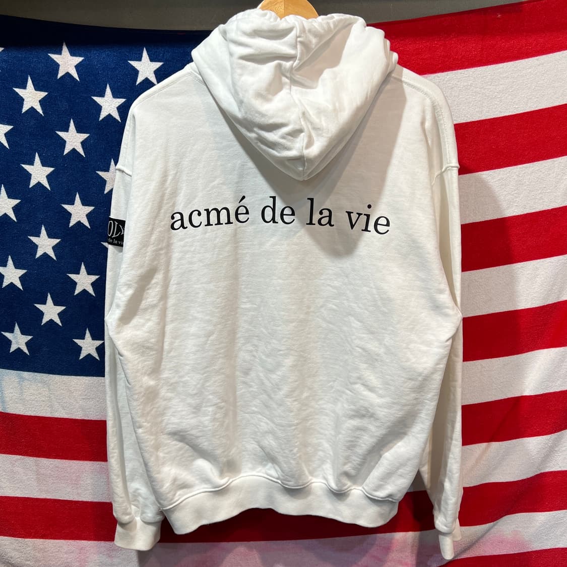 아크메드라비 후드티 상품이미지3