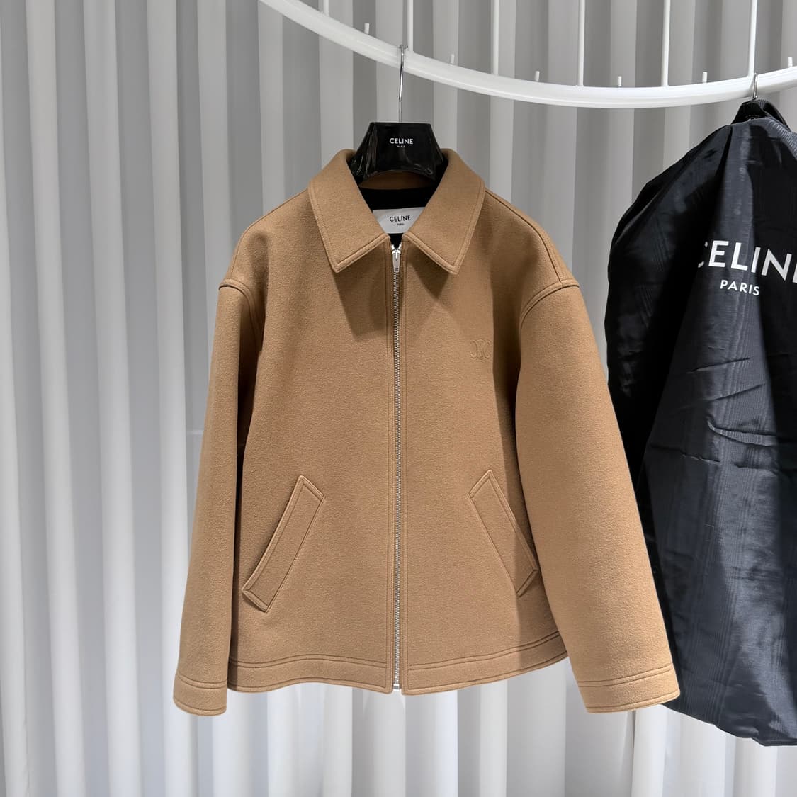 (S/48) / 셀린느 신상 트리오페 자수로고 울 펠트 자켓 카멜 상품이미지1