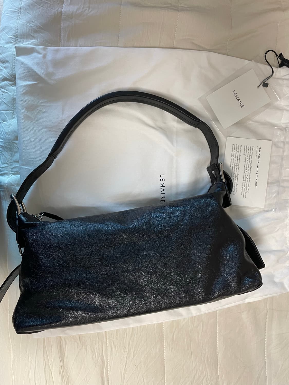 르메르 벨티드 바게트백 다크초콜릿 상품이미지2