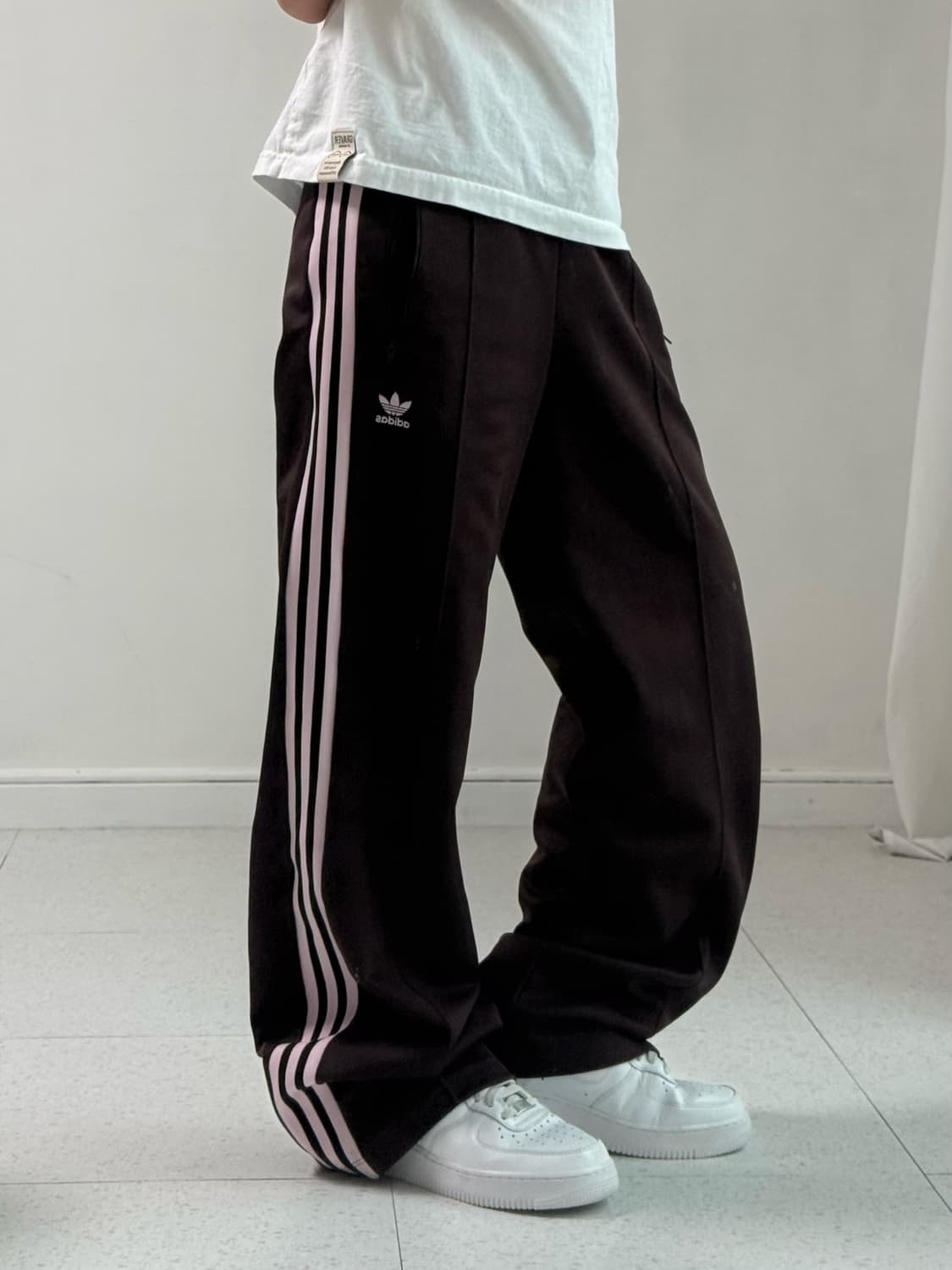 아디다스 핑크 브라운 트랙팬츠 상품이미지1