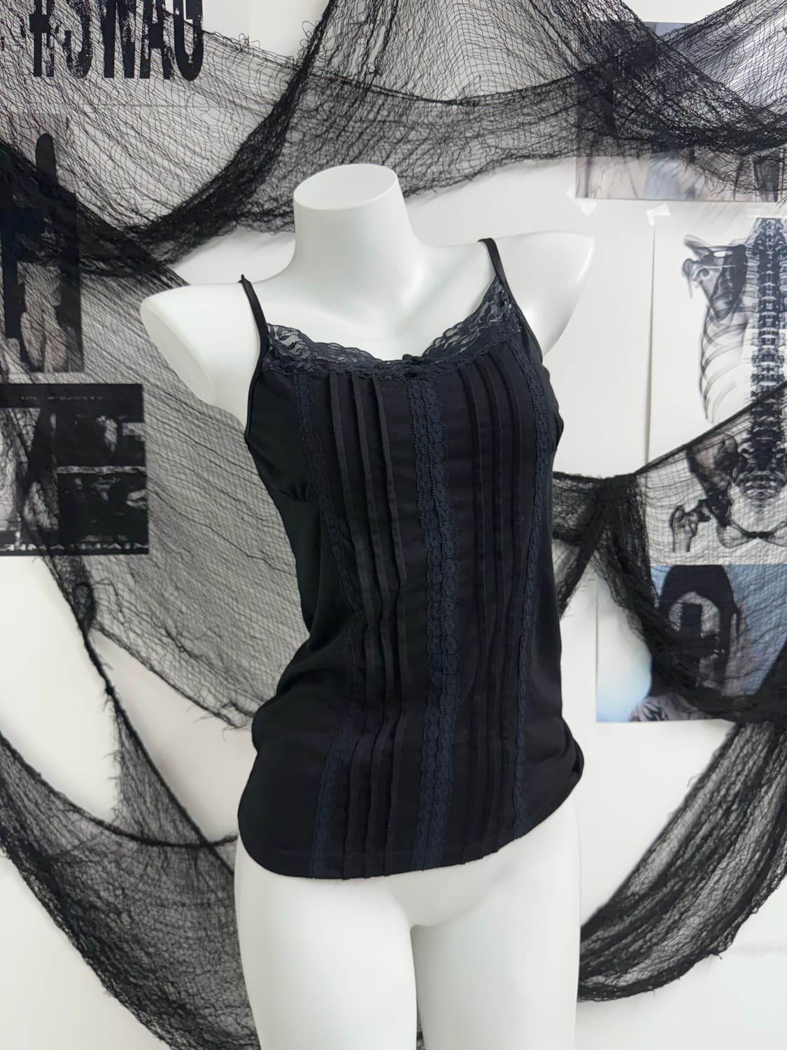 Fairy lace detailed camisole 상품이미지1