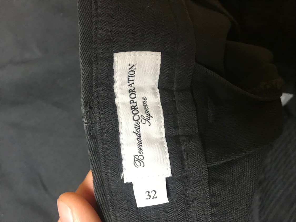 32)슈프림 x 베르나데트 코퍼레이션 올드 잉글리쉬 치노 팬츠 상품이미지4