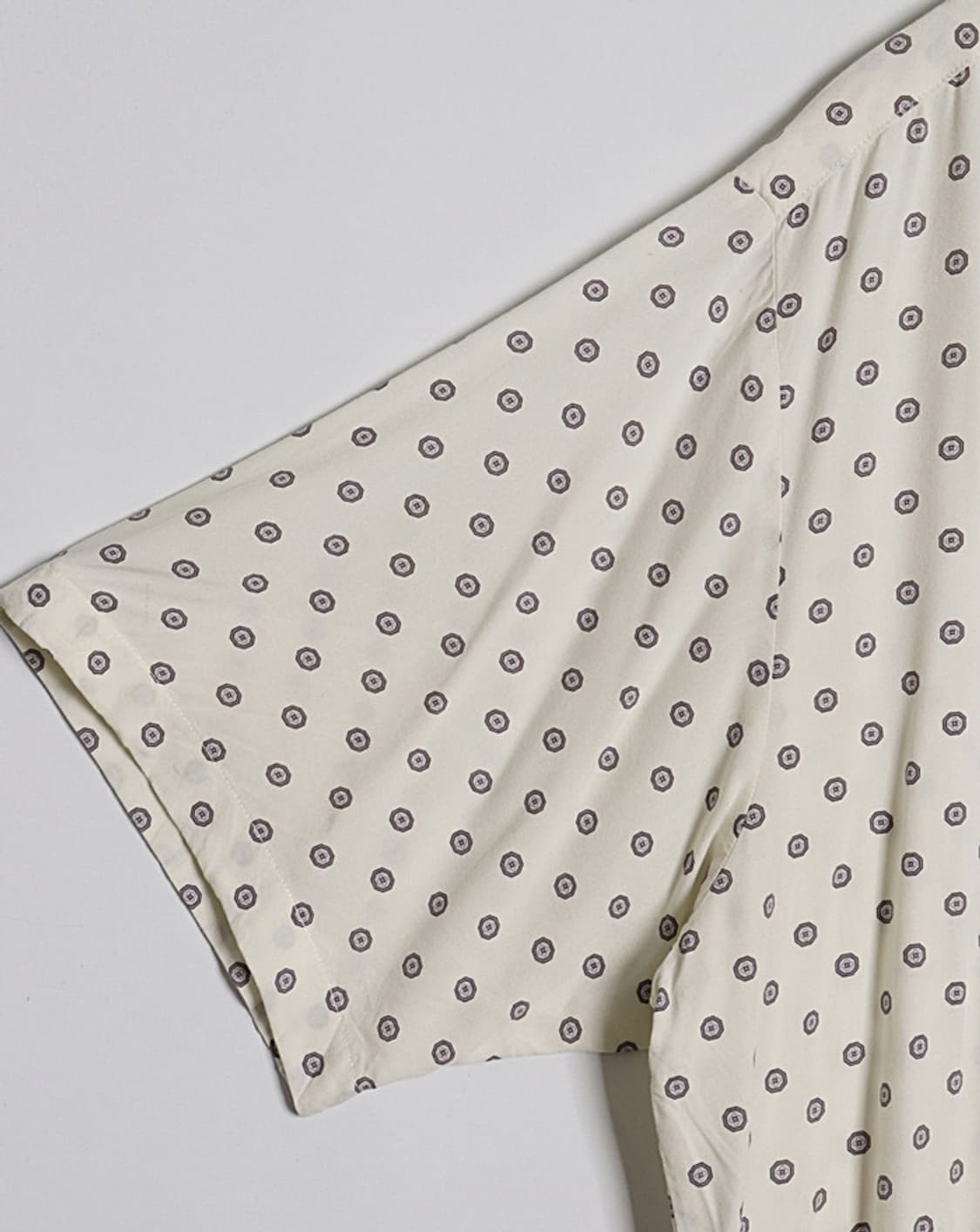 G U Pattern Rayon Shirts 상품이미지4