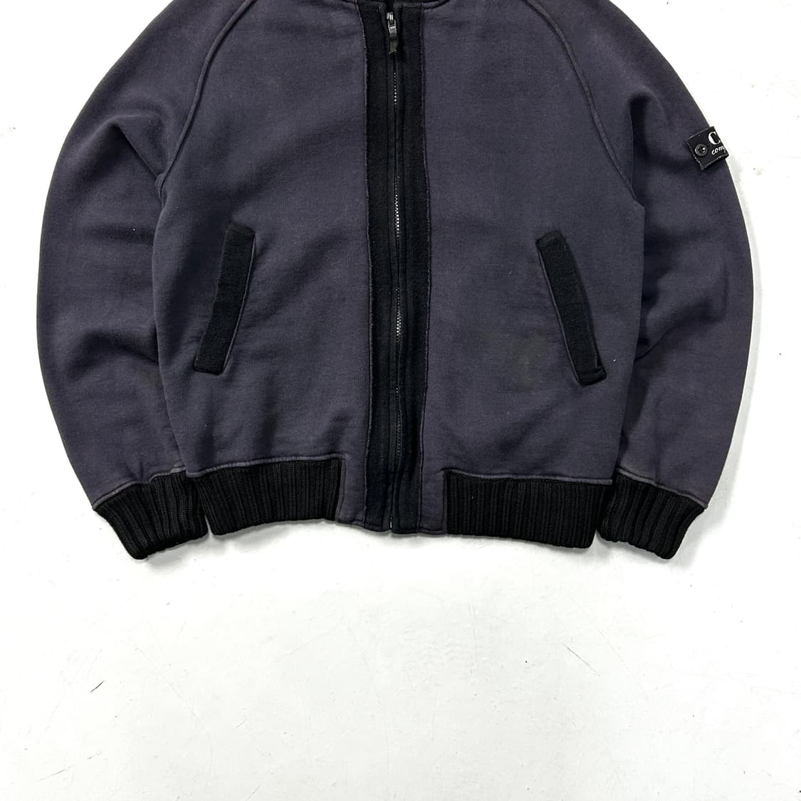90s CP 컴퍼니 페이딩 와펜 블루종 상품이미지3