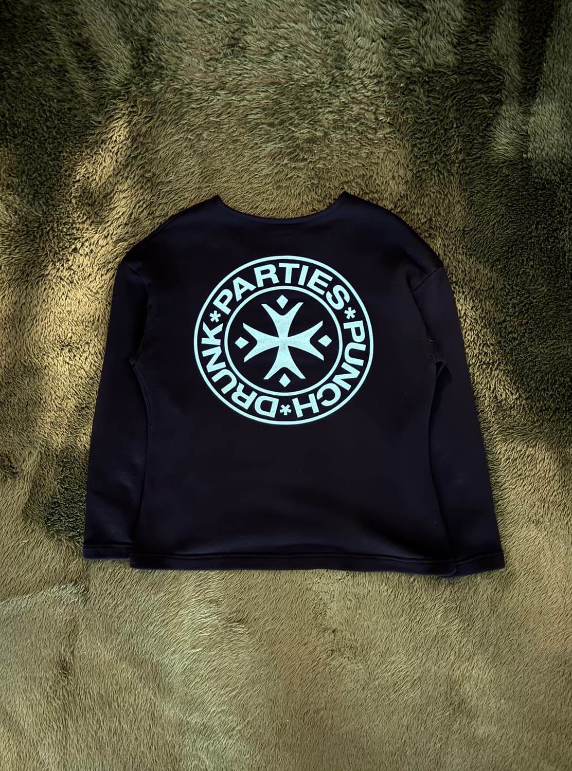 [1] 펀치드렁크파티즈 로고 프린트 테리 롱슬리브 블랙 상품이미지6