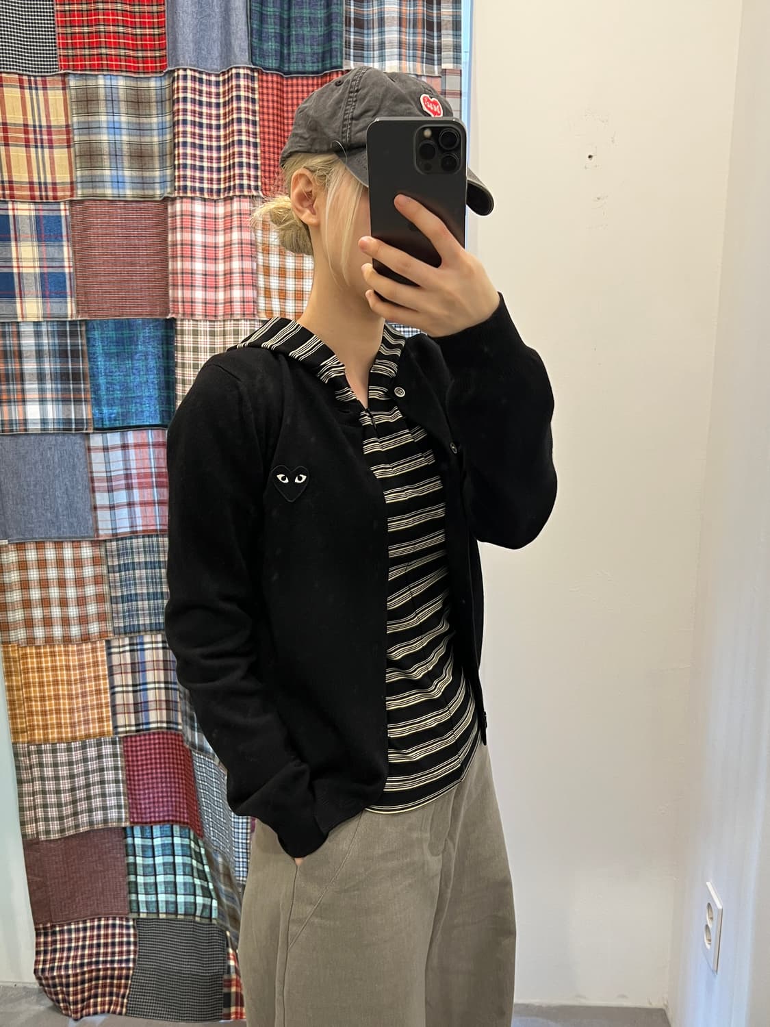 꼼데가르송 블랙 와펜 카디건 상품이미지3