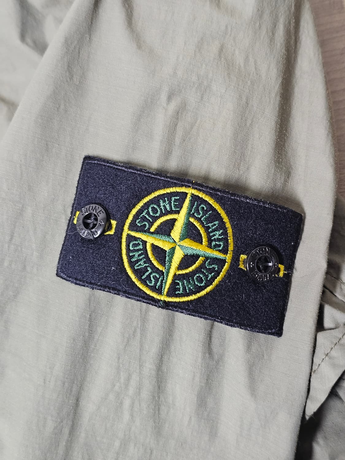 스톤아일랜드 나슬란 라이트 와트로 필드자켓 상품이미지4