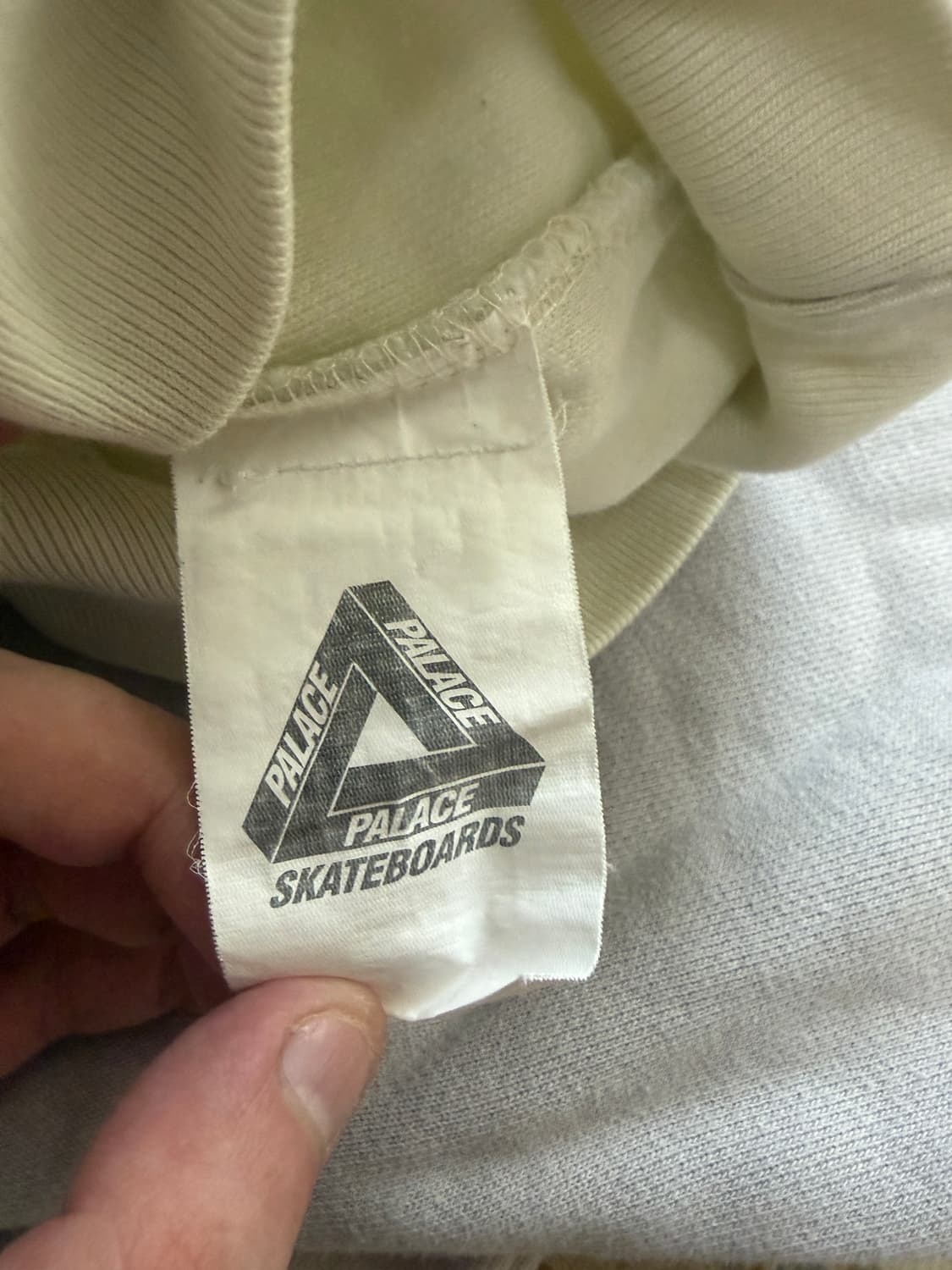 팔라스Palace Colour Block Crew Greys - 22SS 상품이미지6