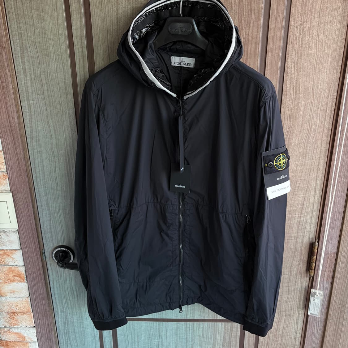 새상품(XL)스톤아일랜드 스킨 터치 나일론 TC 후드 자켓 블랙 상품이미지3