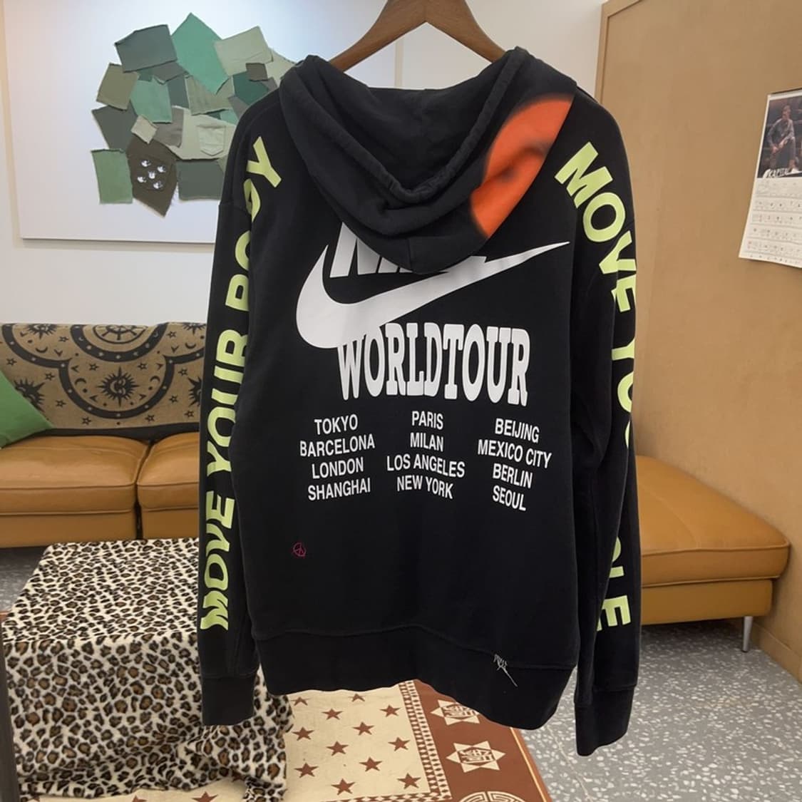 나이키 월드투어 스트릿 힙합 멀티스우시 후드티 L C08781 상품이미지4