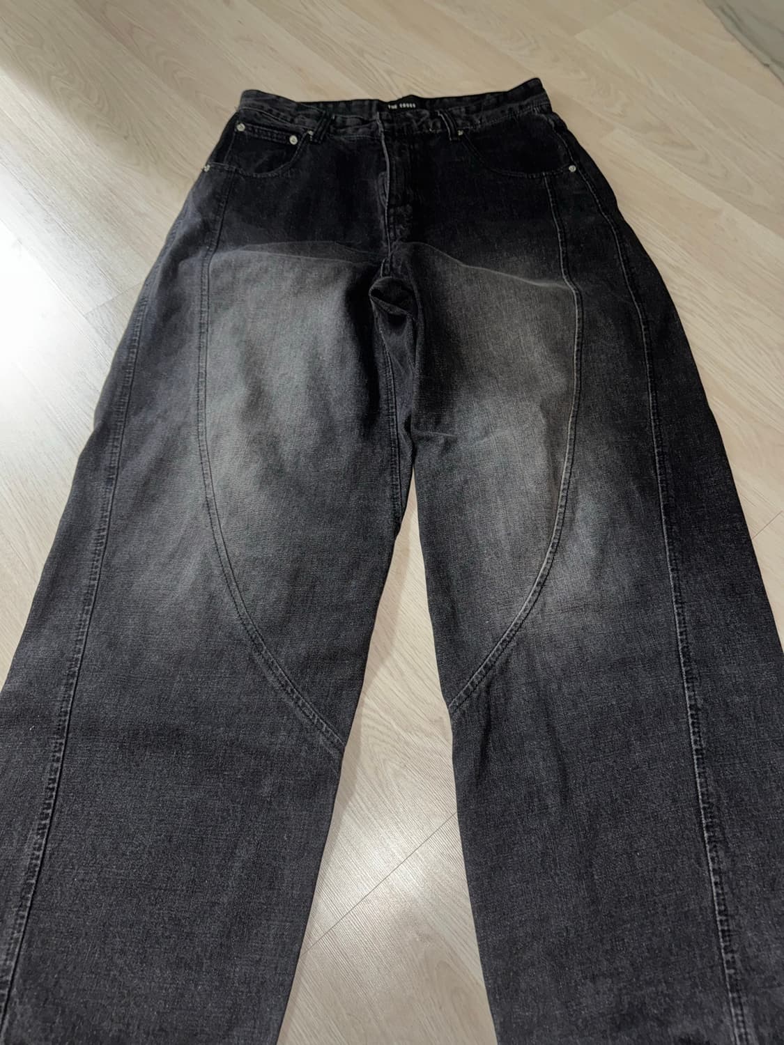 검은색 사선 디테일 워싱 데님 상품이미지3