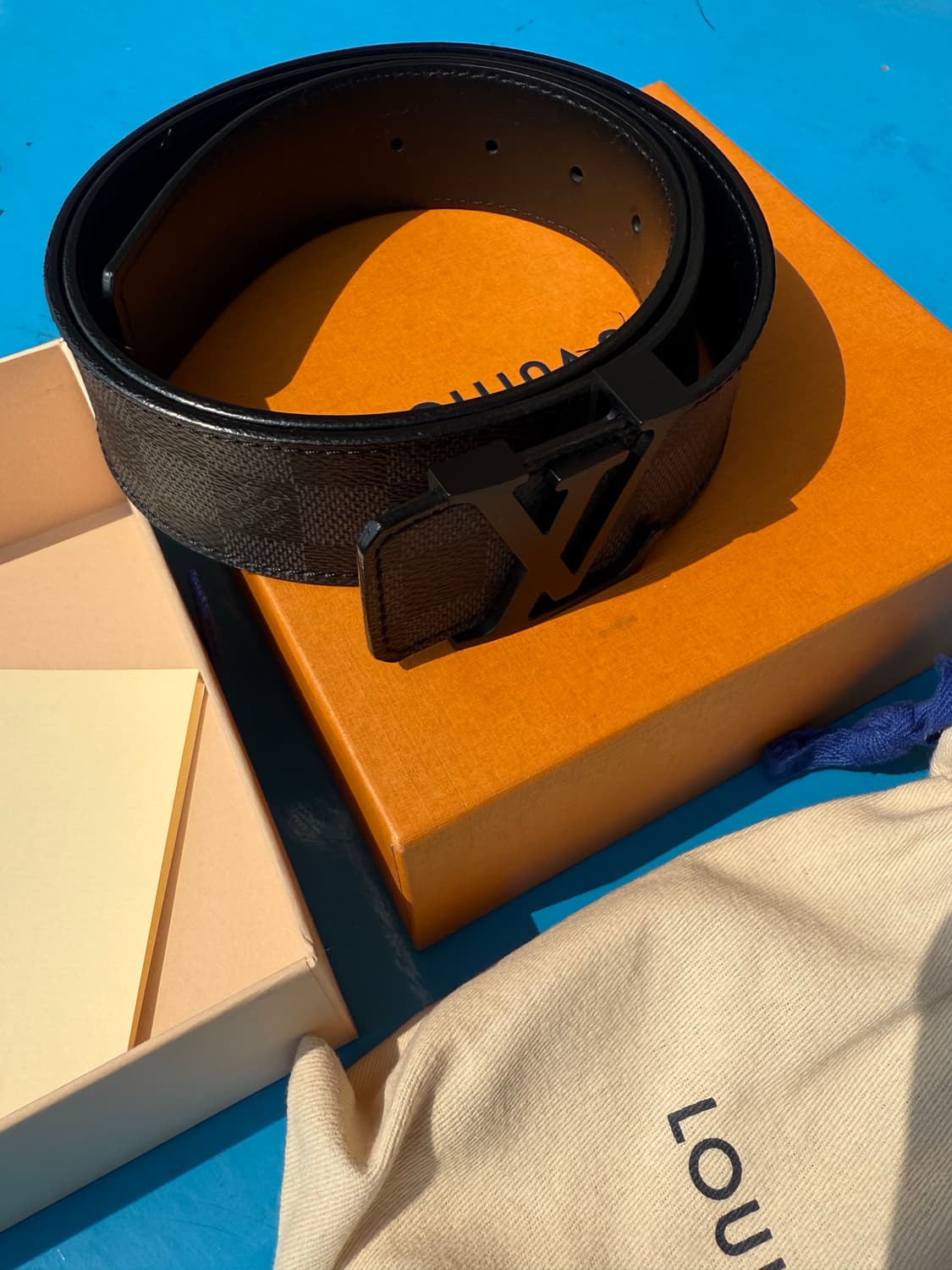 루이비통 LV 이니셜 다미에 그라파이트 벨트 상품이미지5