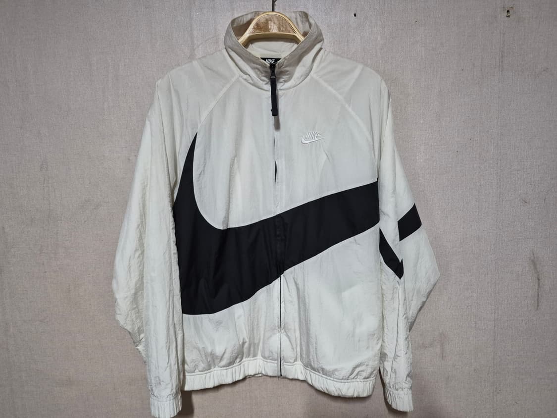 나이키 빅시우스 바람막이 M 상품이미지2