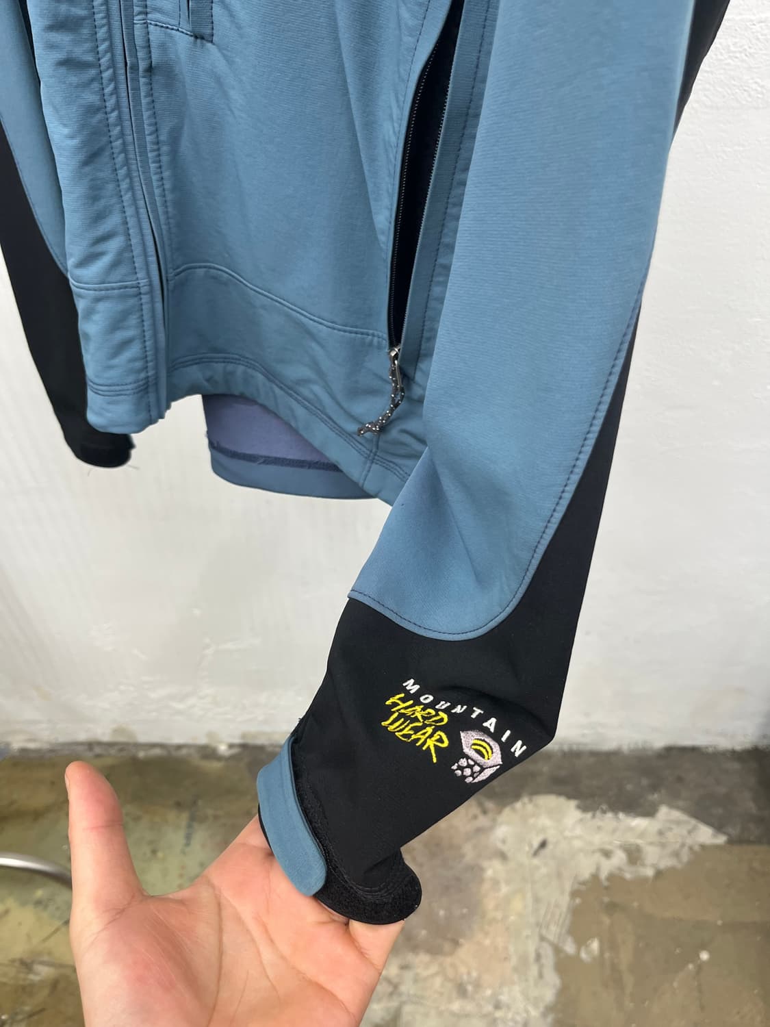 XL) MOUNTAIN HARDWEAR JACKET 상품이미지3