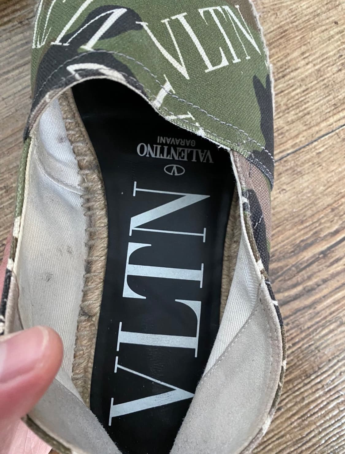 발렌티노 카모 에스파듀  상품이미지4