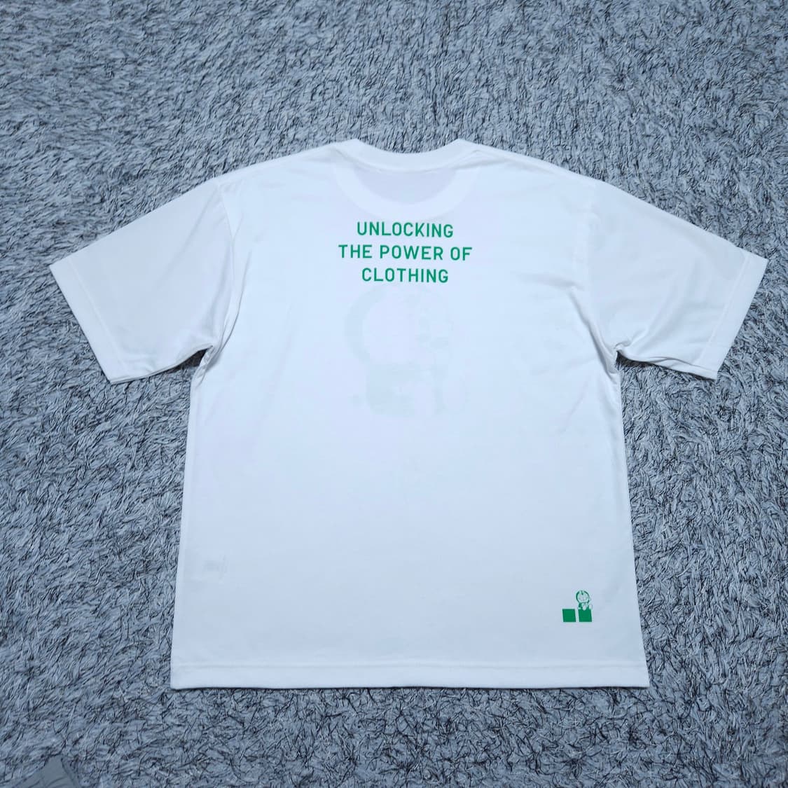 유니클로) S 공용 도라에몽 반팔티 / 왕눈이샵 상품이미지5