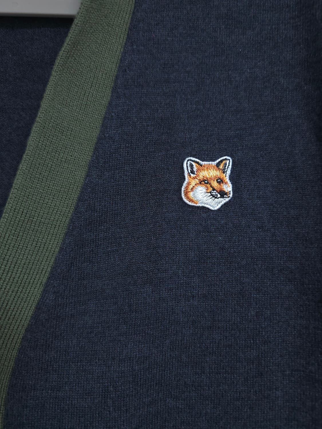 메종 키츠네 Maison Kitsune 폭스 헤드 패치 가디건  상품이미지2
