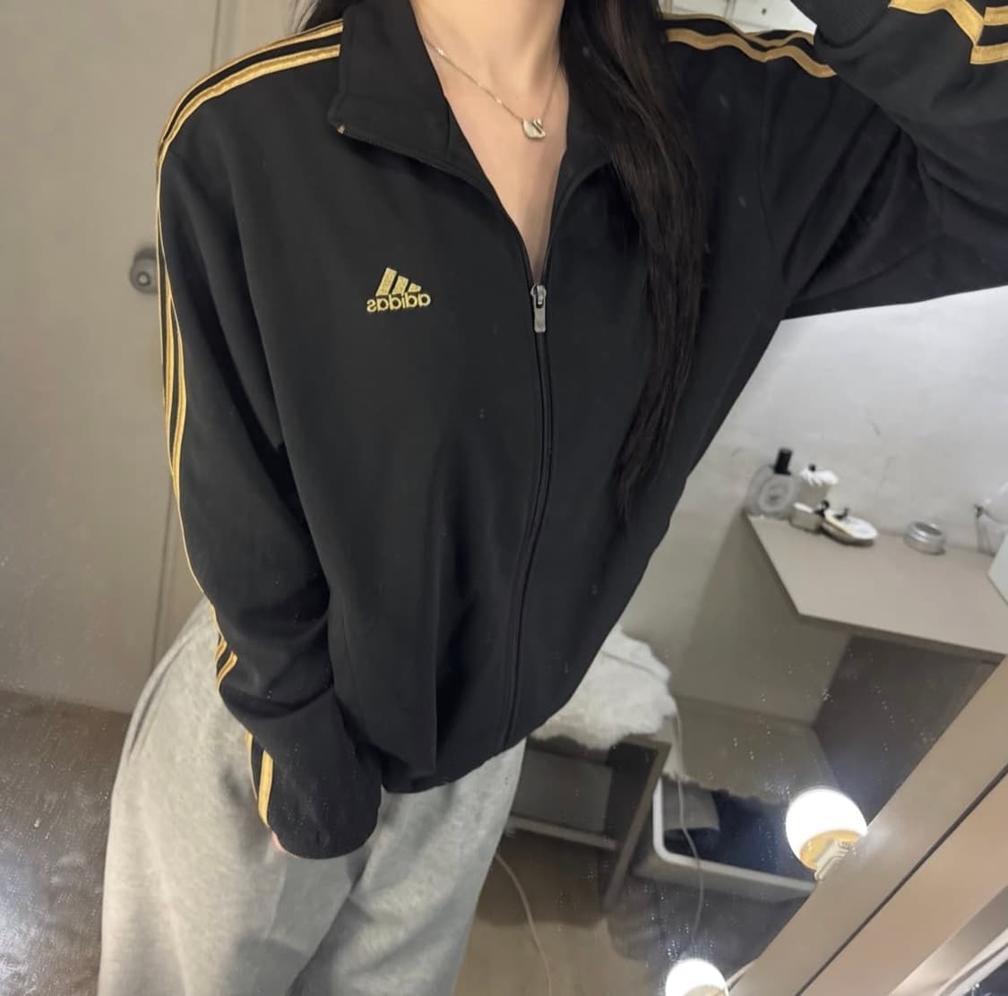 아디다스 골검 삼선 검정로고포인트 트랙탑져지🖤💛 상품이미지2