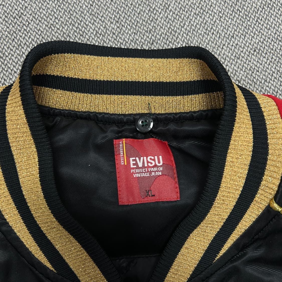 에비수 검빨 올드스쿨 누빔 바시티(XL) 상품이미지2