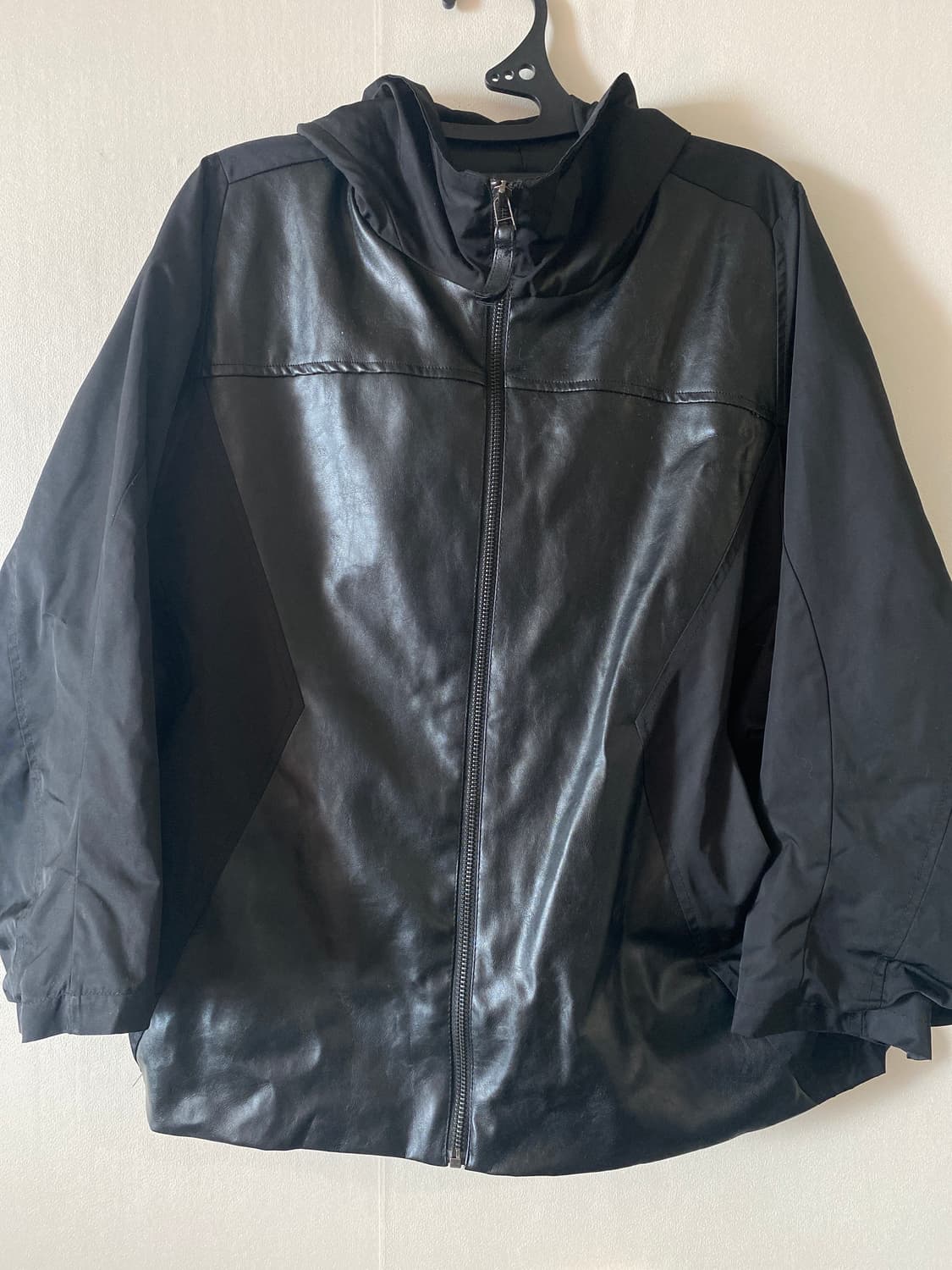 Resume 레더 바람막이 오버핏 자켓 상품이미지1