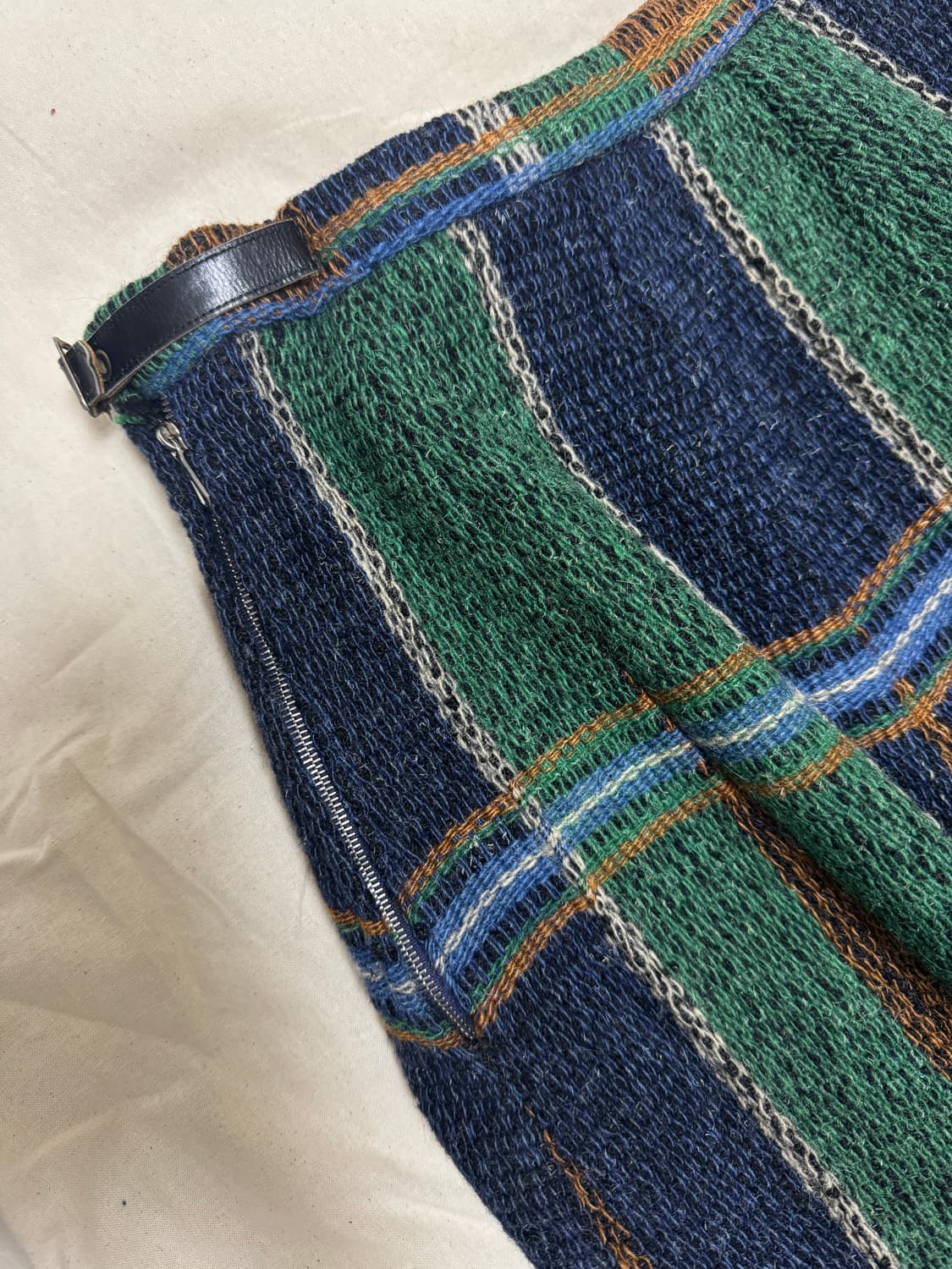 🧵 스웨덴 빈티지 체크 울 니트 스커트 (미디) 상품이미지4