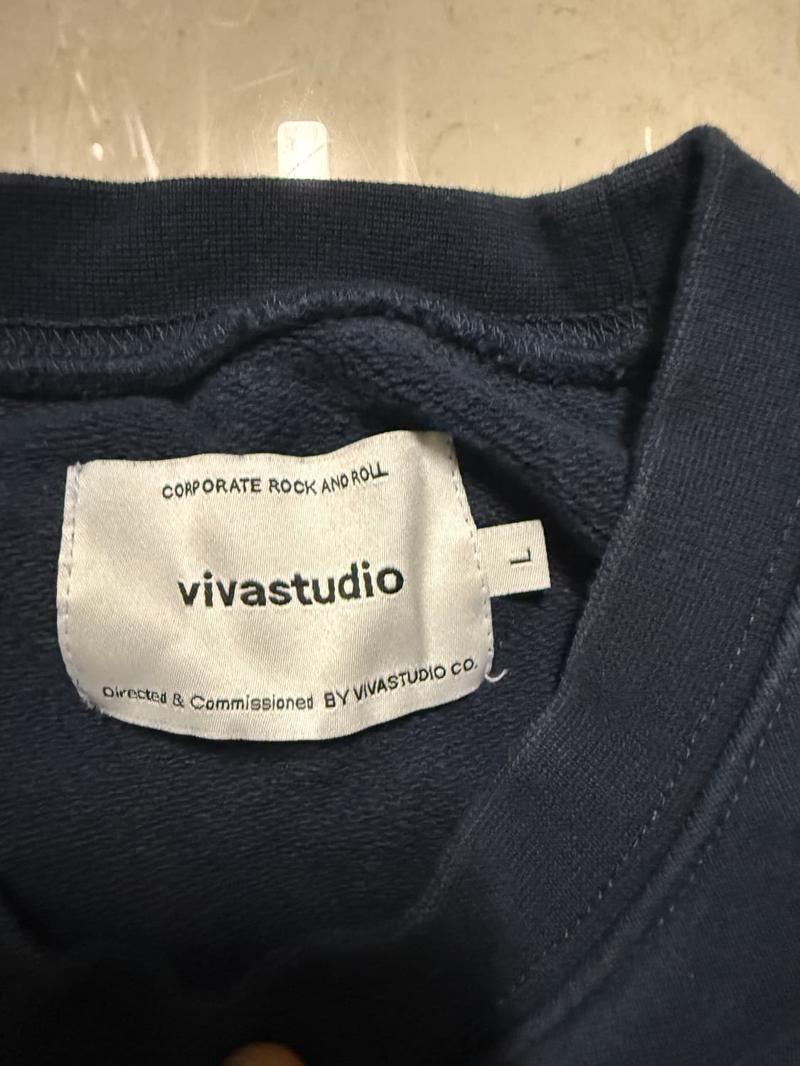 비바스튜디오 리트리버 클럽 네이비 맨투맨 상품이미지2