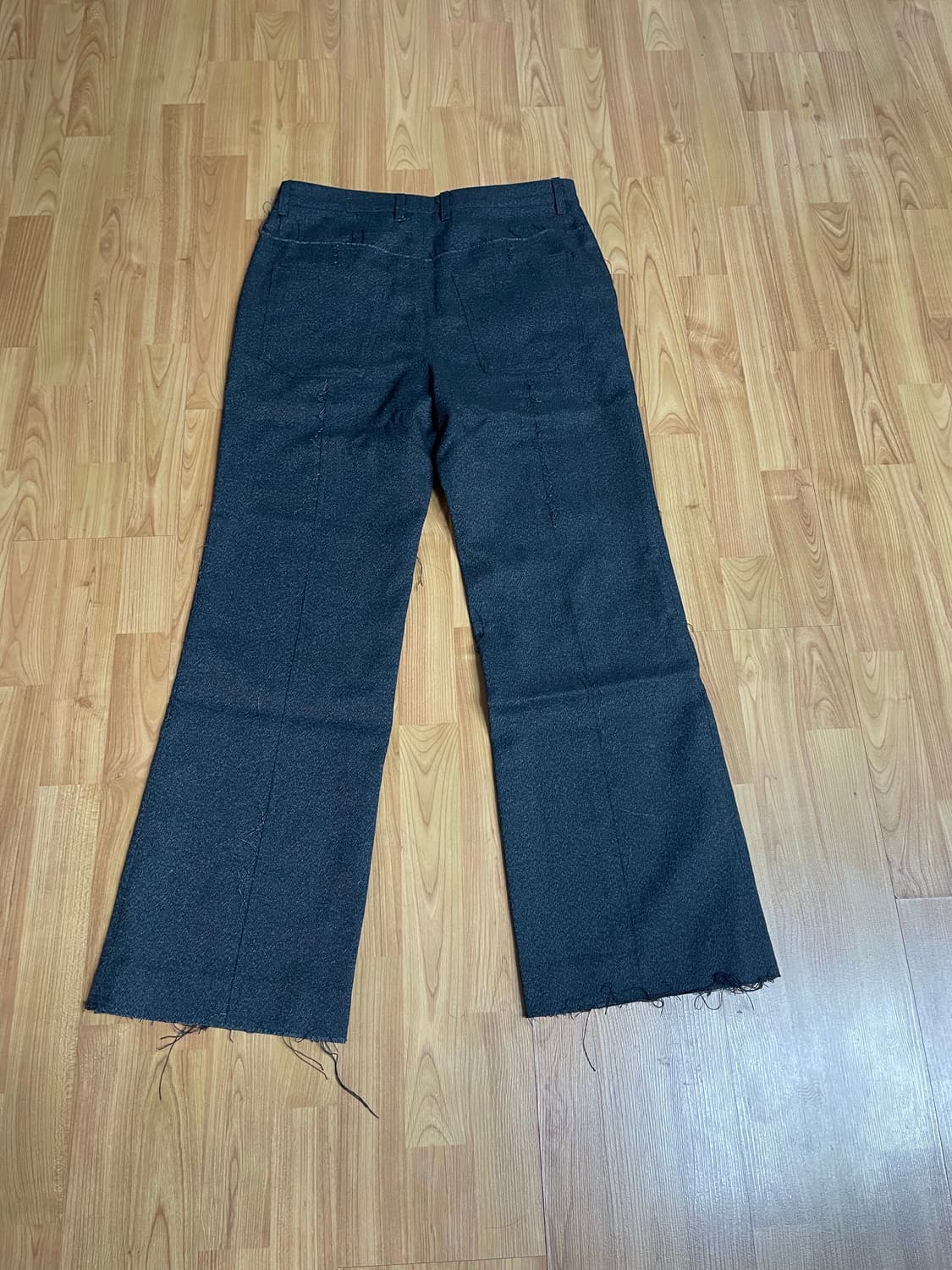 youth 컷아웃 플레어 슬랙스m팝니다 상품이미지3