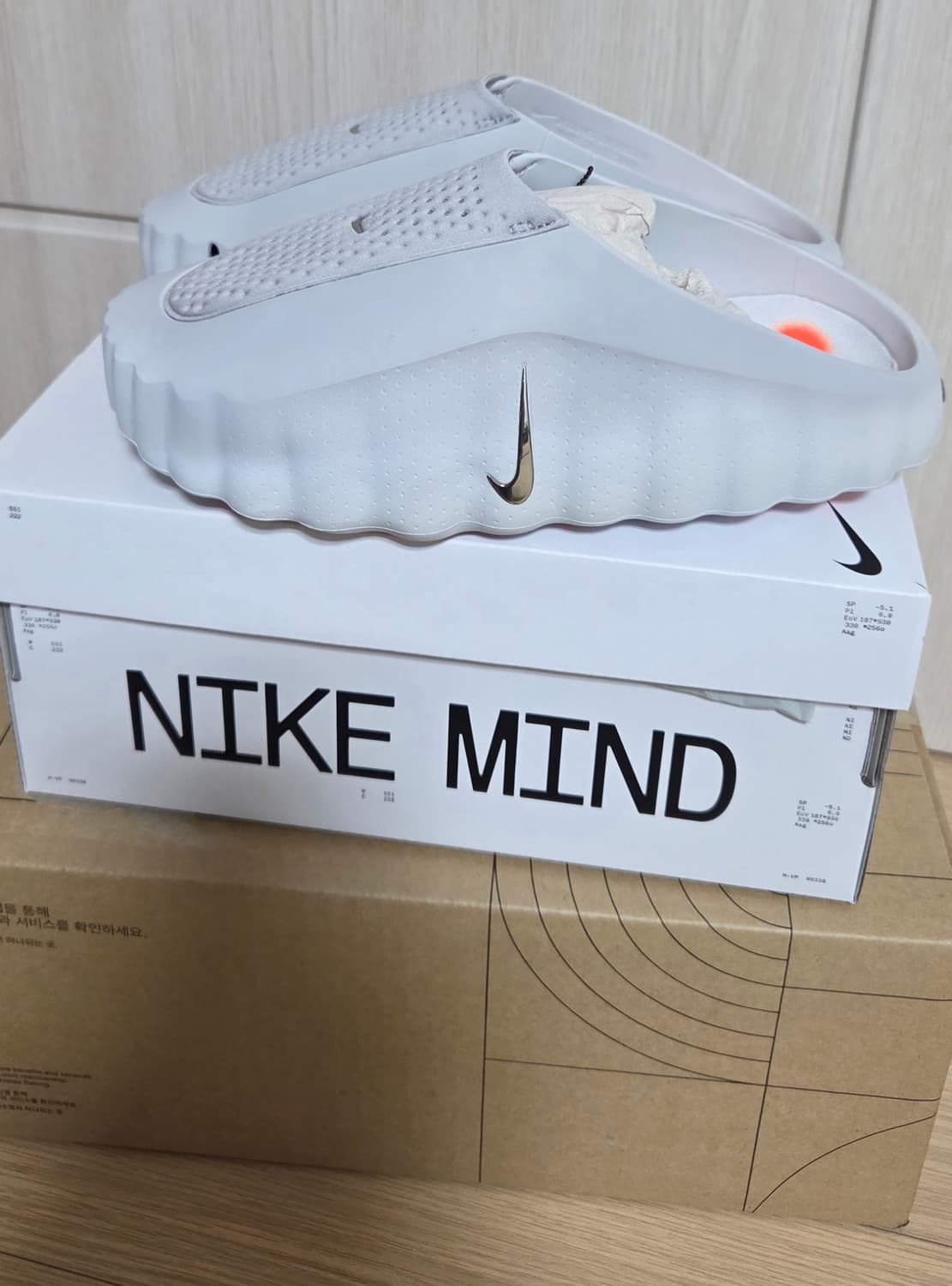 (미착용 새상품) 나이키 마인드 001 260사이즈 상품이미지2
