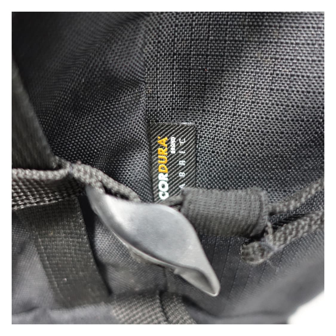 UNIQLO 유니클로 코듀라 탑커버 백팩 상품이미지2