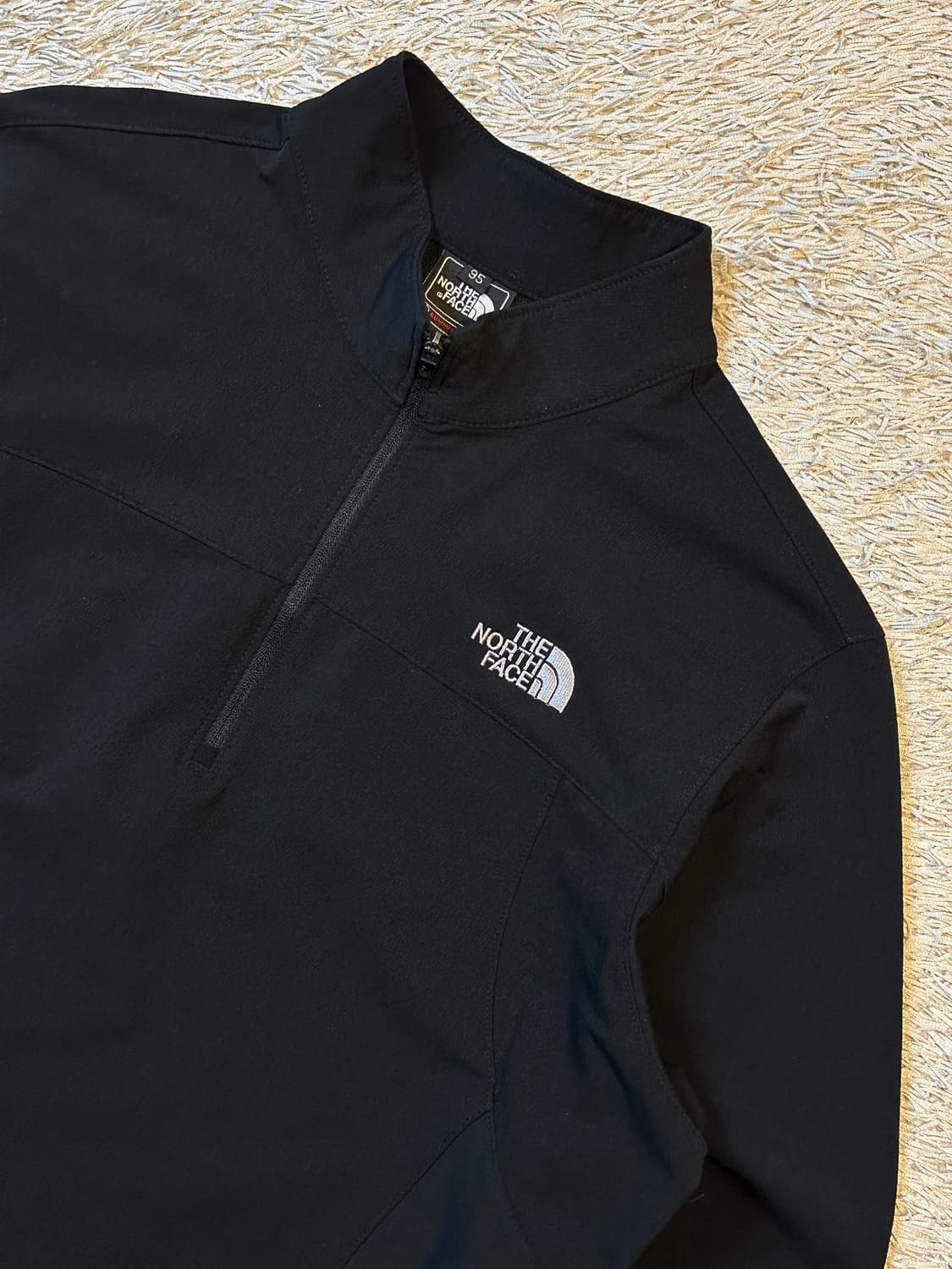 노스페이스 써밋 시리즈 하프 반집업 긴팔 블랙 상품이미지2