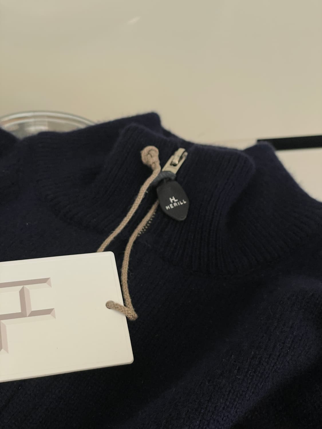 헤릴 Herill 골든캐시 집업 네이비 2사이즈 상품이미지2