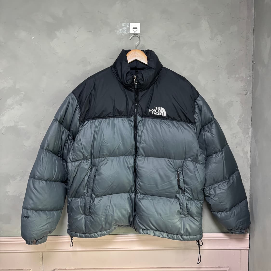 노스페이스 700 눕시 구스다운 패딩 그레이 상품이미지1
