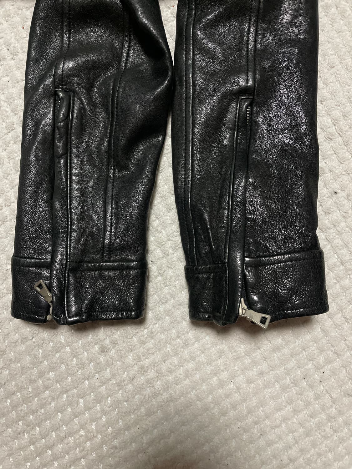 TEMPO HOMME 웨스턴 무드 램스킨 양가죽 지퍼라인 절개 레더  상품이미지9