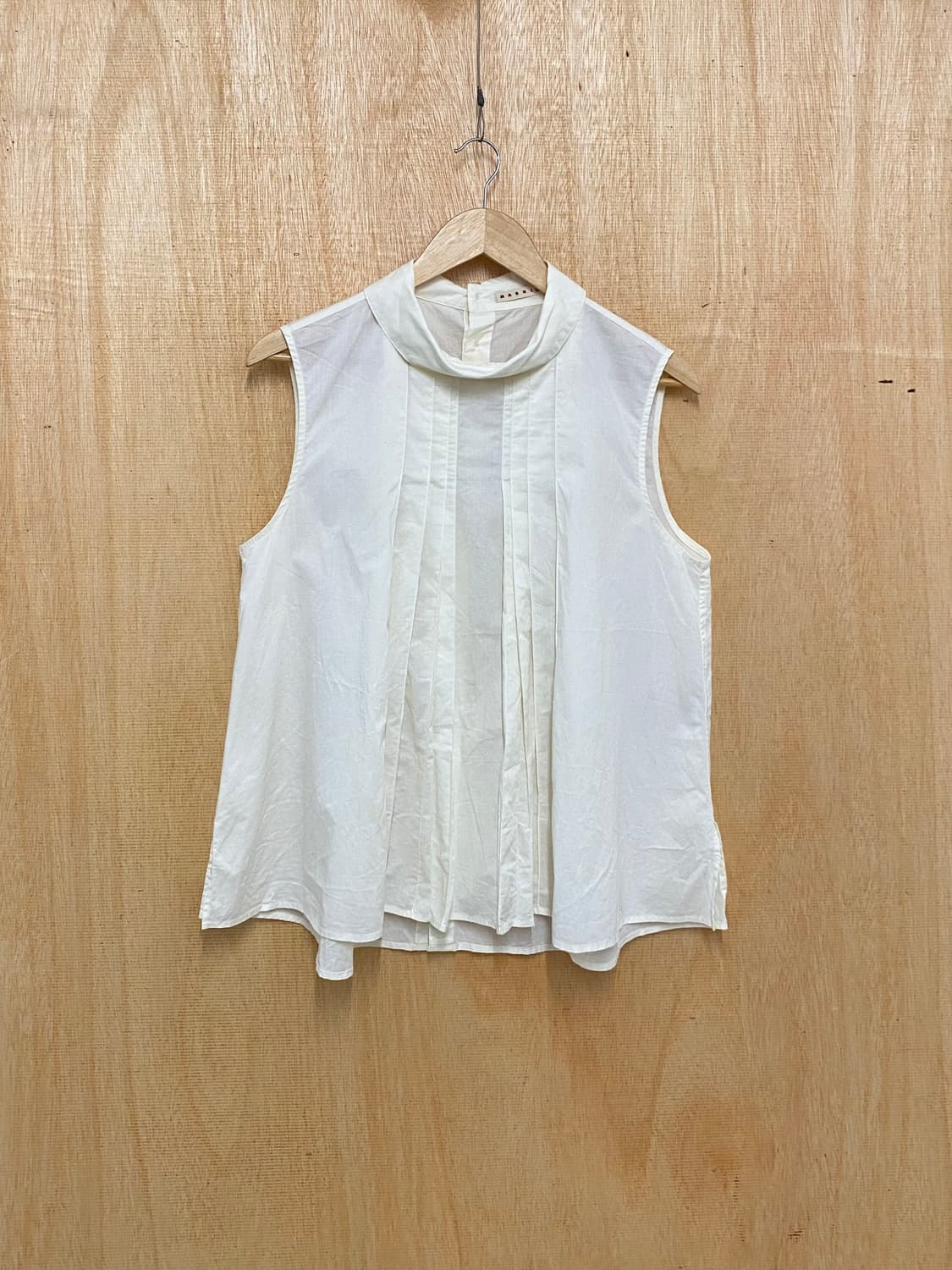 MARNI x UNIQLO pleats sleeveless shirts 상품이미지4