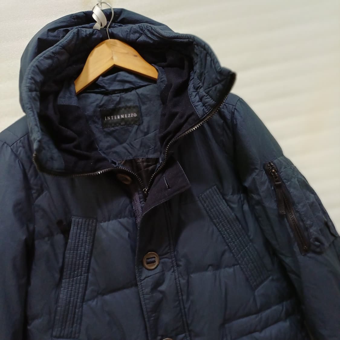 인터메조 남성 다운 후드 패딩 자켓 남성 L 겨울 가벼움 사랑봉봉 상품이미지4