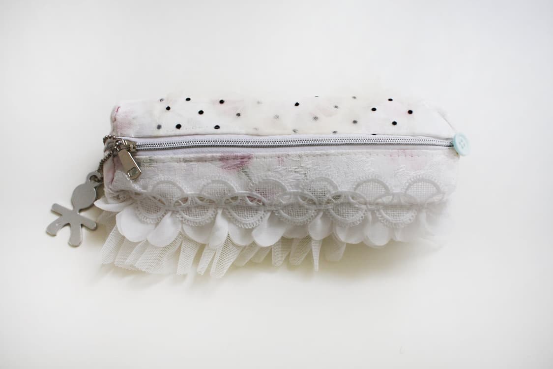 Petal Dot Pencil Case 상품이미지1