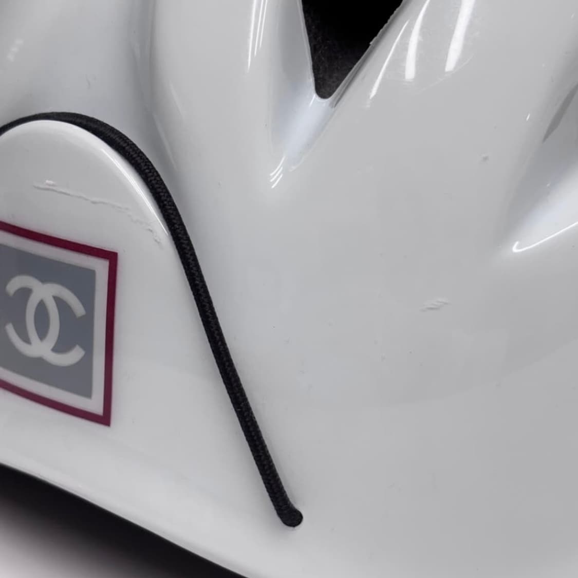샤넬 헬멧 한정판 2001 화이트 로고 Mountaineer.레어템 희귀 상품이미지8