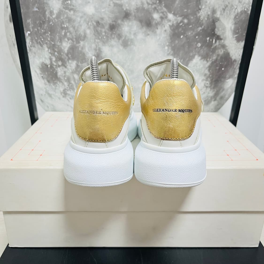 정품 37.5) 알렉산더 맥퀸 오버솔 스터드 스니커즈 235~240 상품이미지4