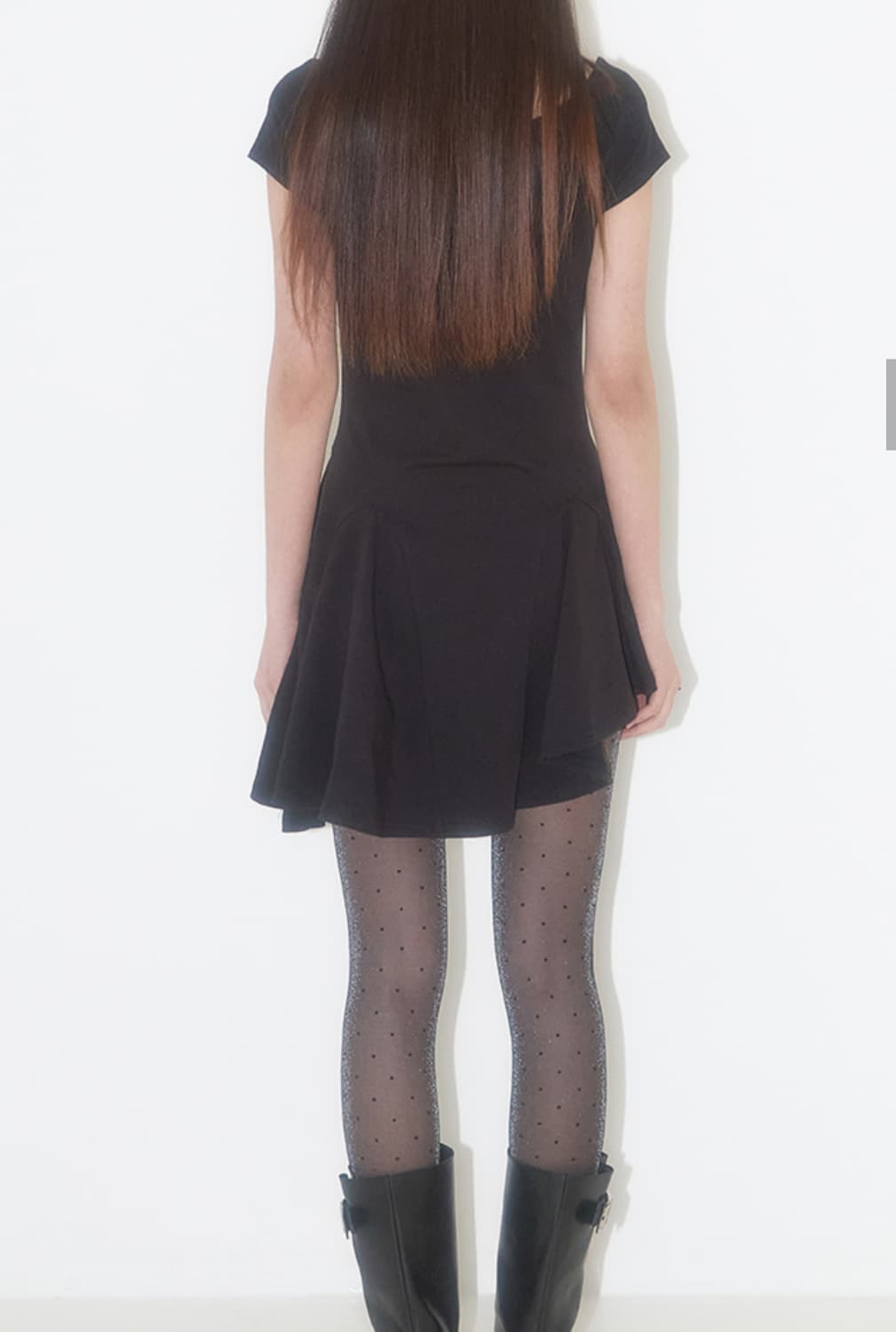 [미착용새상품,품절상품,정가9.6만원] 일리고 레이스 셔링 플레어 원피스 상품이미지4